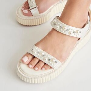 dolce vita debra pearl sandals
